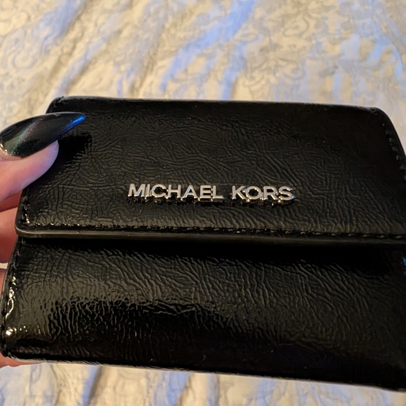 Michael Kors Jet Set Extra Small Tri-fold Black Patent Leather Wallet - Picture 2 of 10